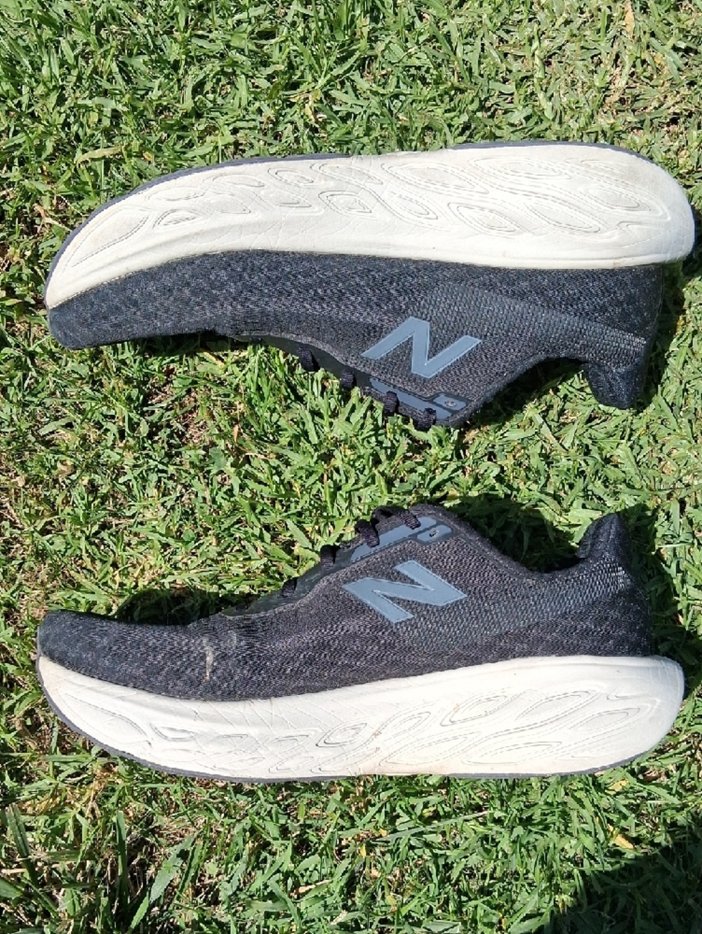 New Balance Fresh Foam 1080 Men's Black and White Cushioned Running Sneakers - Picture 5 of 13